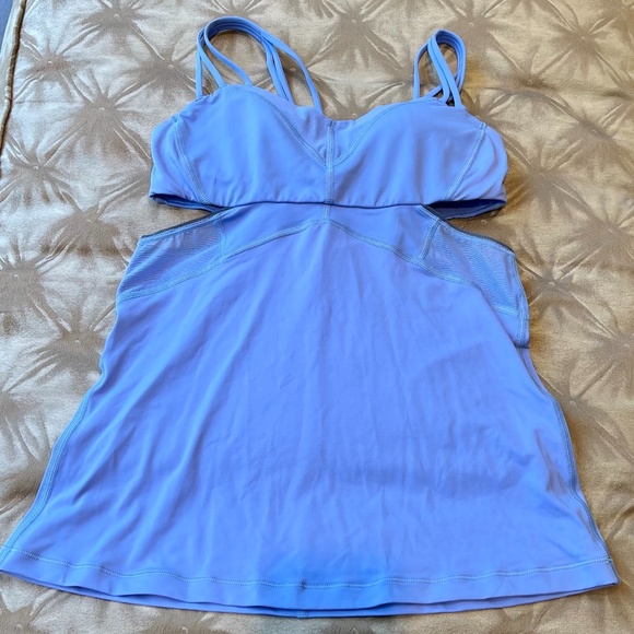 lululemon athletica Tops - 🌈Lululemon Athletica Workout Top Size 6🌈